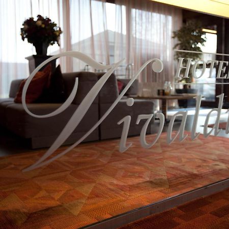 ווסטרלו Vivaldi Hotel מראה חיצוני תמונה